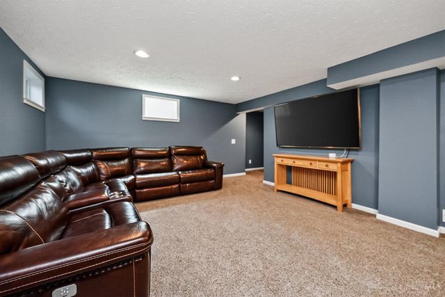 967 Hamlin Drive, Hamilton Twp, OH 45039