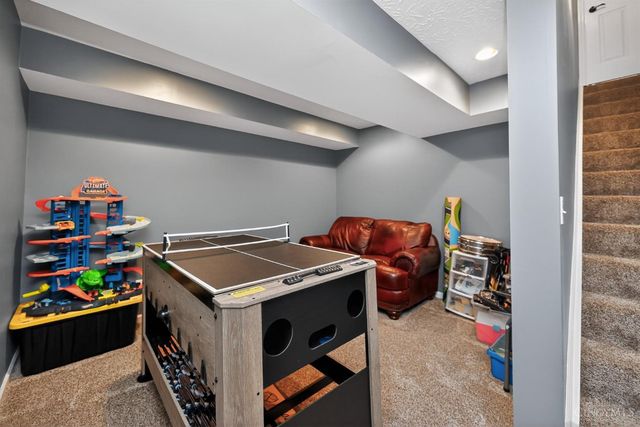 967 Hamlin Drive, Hamilton Twp, OH 45039