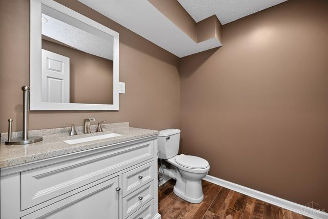 967 Hamlin Drive, Hamilton Twp, OH 45039