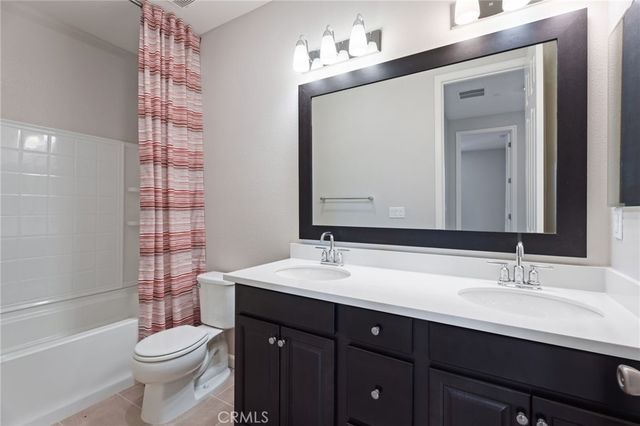 3215 Lourdes, Clovis, CA 93619