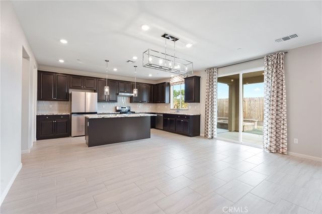 3215 Lourdes, Clovis, CA 93619