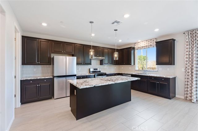 3215 Lourdes, Clovis, CA 93619