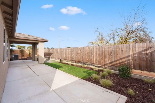 3215 Lourdes, Clovis, CA 93619