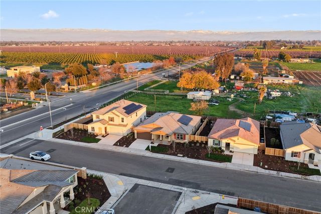 3215 Lourdes, Clovis, CA 93619