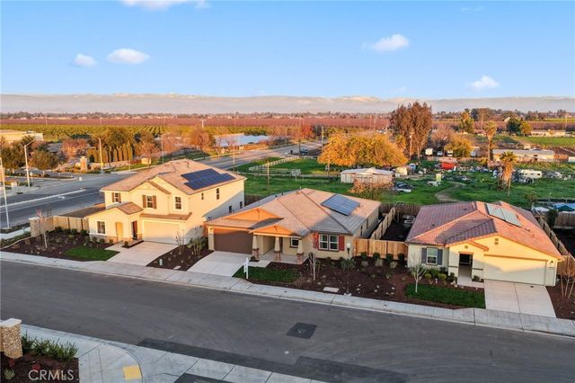 3215 Lourdes, Clovis, CA 93619