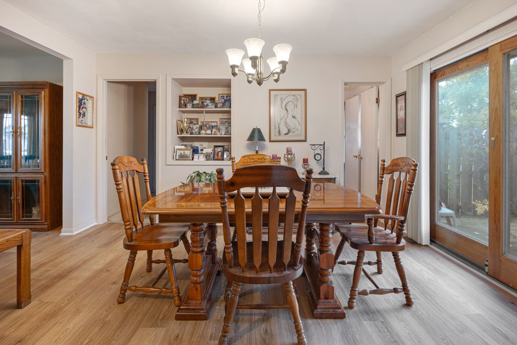 89 Grange Road, Elk Grove Village, IL 60007 — photo 5