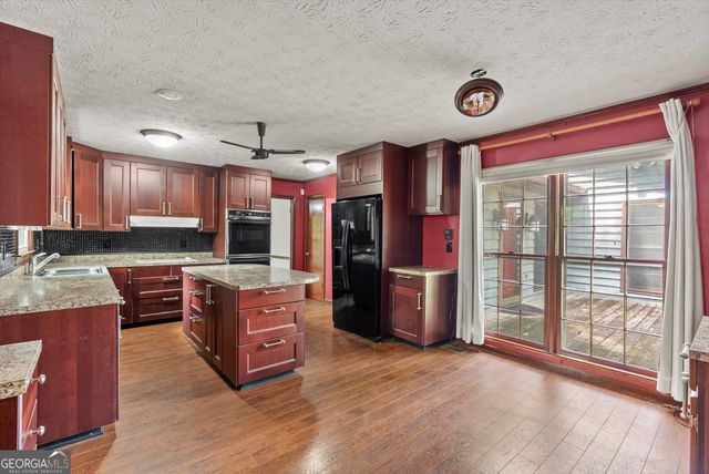 3047 Sanibel Drive, Stone Mountain, GA 30087