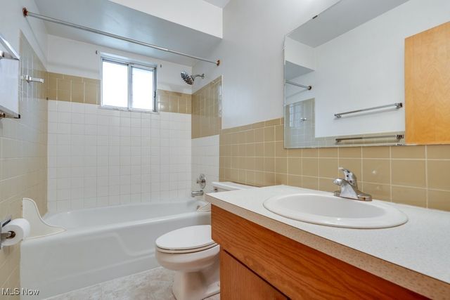 1514 & 1516 Robin Lane, Stow, OH 44224