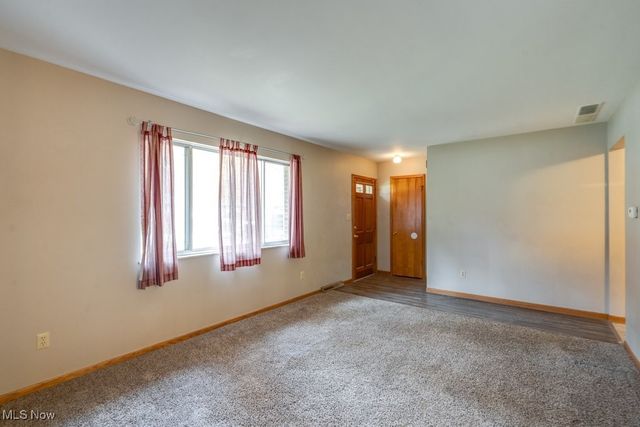 1514 & 1516 Robin Lane, Stow, OH 44224