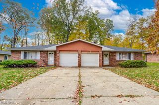 1514 & 1516 Robin Lane, Stow, OH 44224
