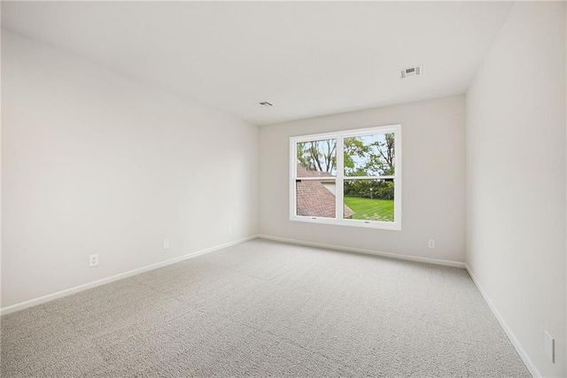 2426 W 137th Place, Overland Park, KS 66224