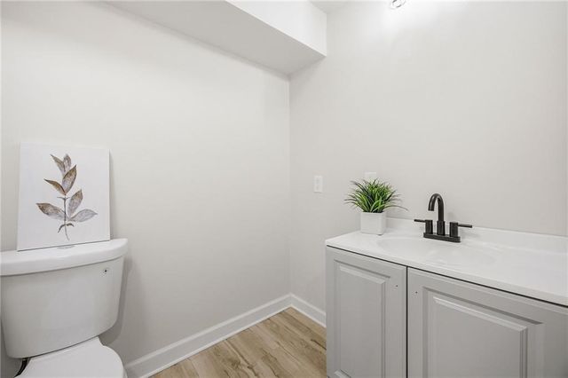 2426 W 137th Place, Overland Park, KS 66224