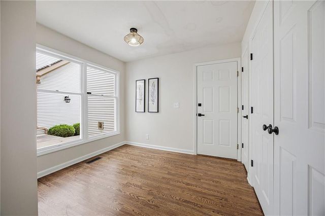 2426 W 137th Place, Overland Park, KS 66224