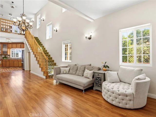 3305 Community Avenue, Glendale, CA 91214