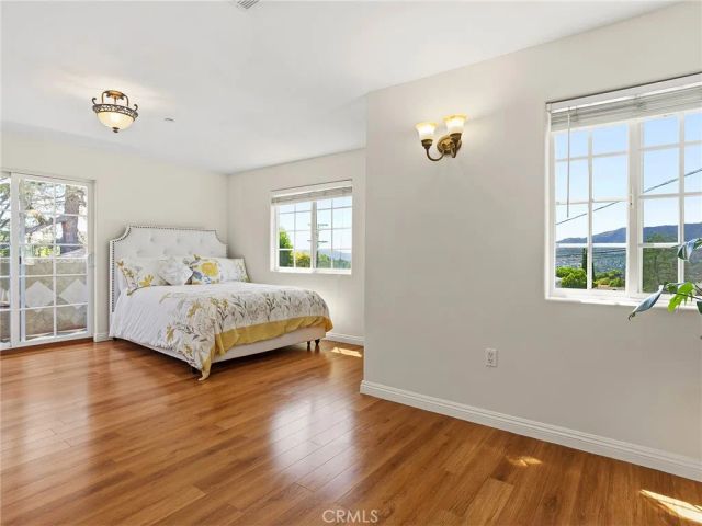 3305 Community Avenue, Glendale, CA 91214