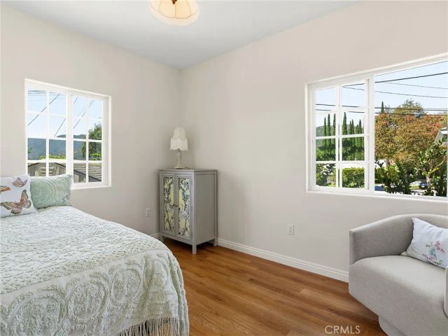 3305 Community Avenue, Glendale, CA 91214