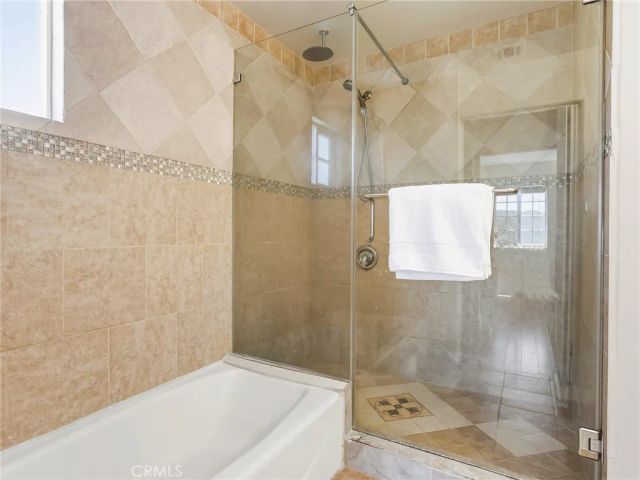 3305 Community Avenue, Glendale, CA 91214