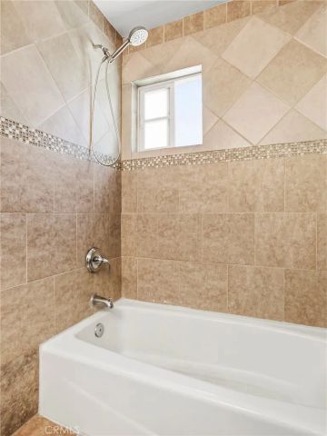 3305 Community Avenue, Glendale, CA 91214