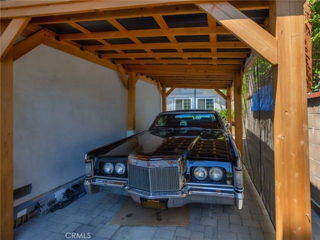 3305 Community Avenue, Glendale, CA 91214