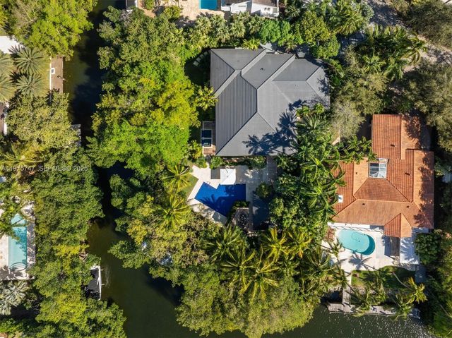 7150 W Lago Drive, Coral Gables, FL 33143
