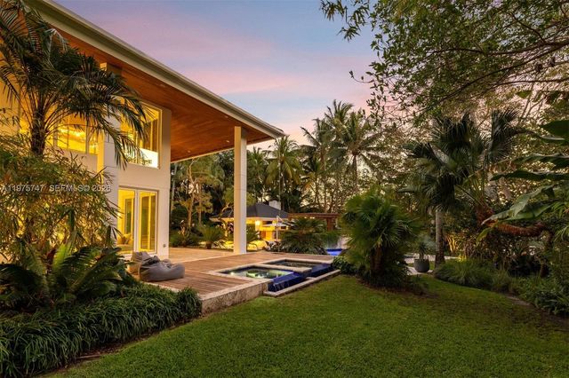 7150 W Lago Drive, Coral Gables, FL 33143