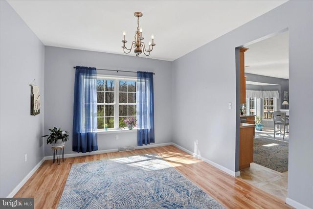 196 SUGARMAN RD, Coatesville, PA 19320