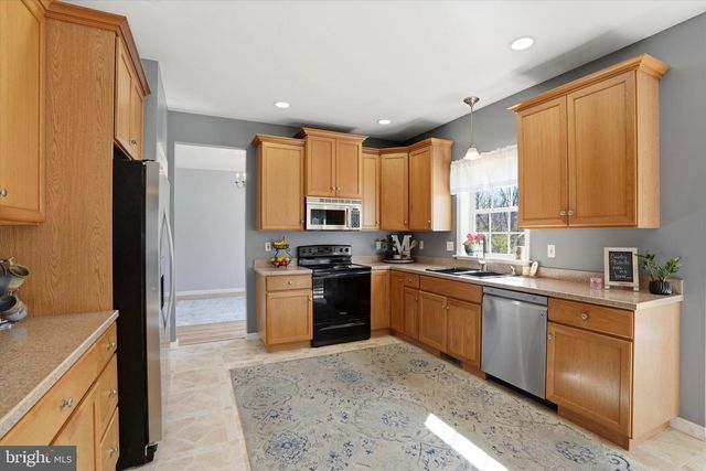 196 SUGARMAN RD, Coatesville, PA 19320