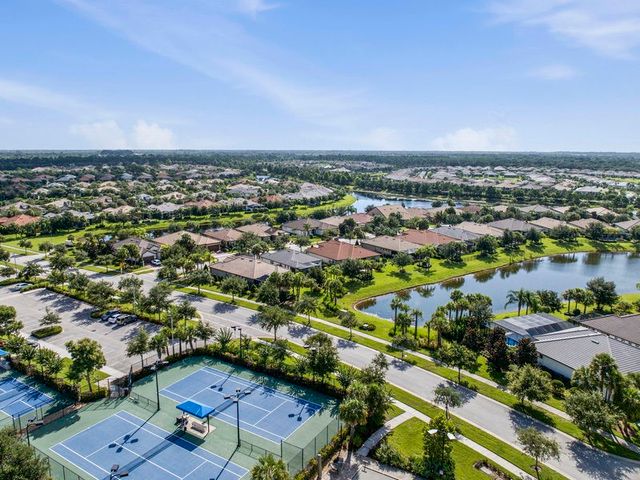 4348 Beauty Leaf Circle, Vero Beach, FL 32967