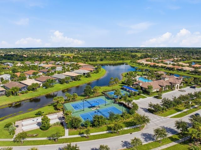 4348 Beauty Leaf Circle, Vero Beach, FL 32967