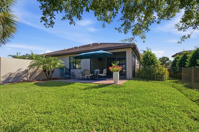4348 Beauty Leaf Circle, Vero Beach, FL 32967