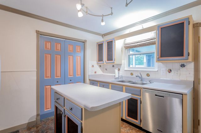 1092 Harvest Knoll Lane, Soddy Daisy, TN 37379