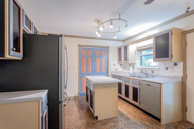 1092 Harvest Knoll Lane, Soddy Daisy, TN 37379