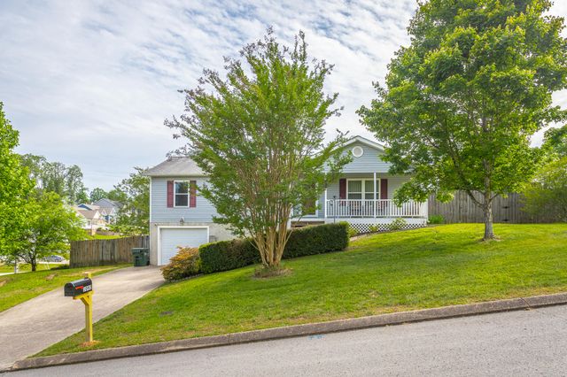 1092 Harvest Knoll Lane, Soddy Daisy, TN 37379