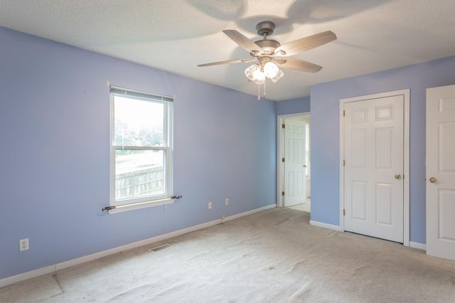 1092 Harvest Knoll Lane, Soddy Daisy, TN 37379