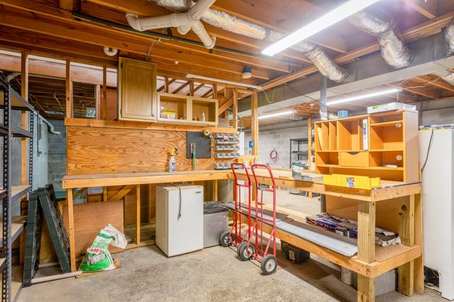 1092 Harvest Knoll Lane, Soddy Daisy, TN 37379