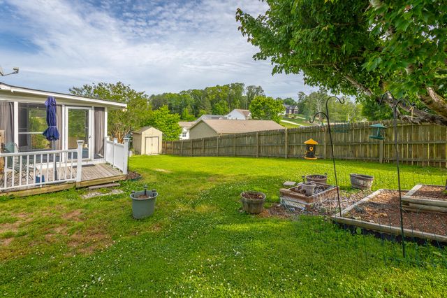 1092 Harvest Knoll Lane, Soddy Daisy, TN 37379
