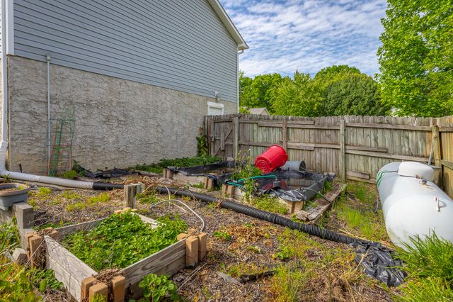 1092 Harvest Knoll Lane, Soddy Daisy, TN 37379
