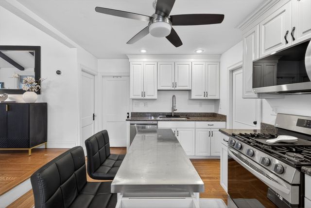 54 Oakwood Ave, Billerica, MA 01821