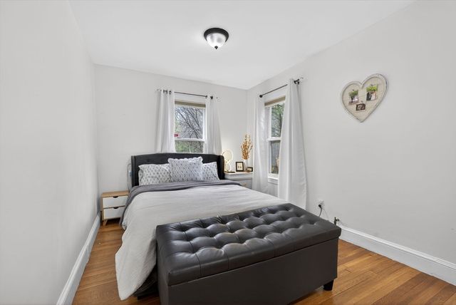 54 Oakwood Ave, Billerica, MA 01821
