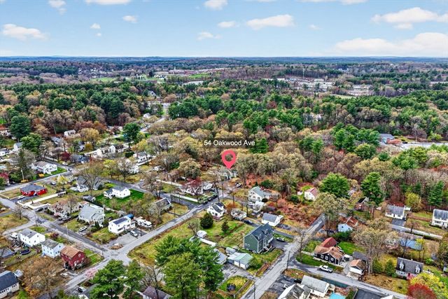 54 Oakwood Ave, Billerica, MA 01821