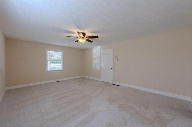 35 Blackfoot Trail SW, Cartersville, GA 30120