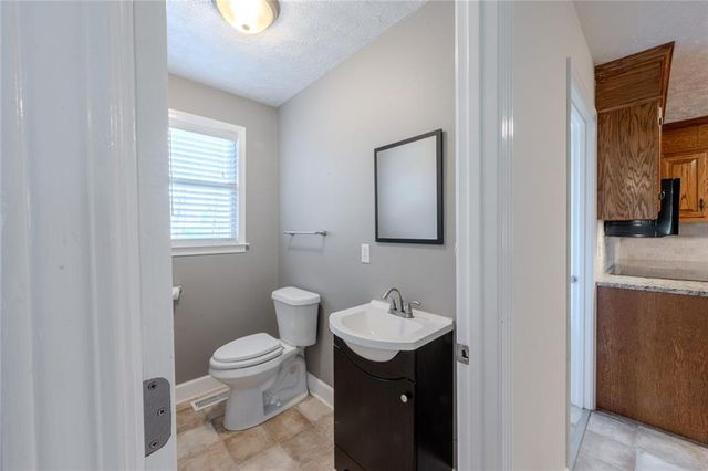 35 Blackfoot Trail SW, Cartersville, GA 30120