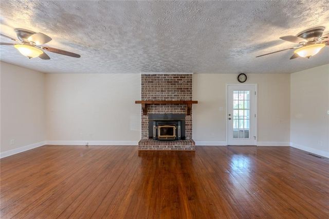 35 Blackfoot Trail SW, Cartersville, GA 30120