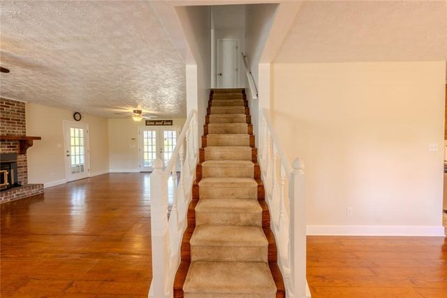 35 Blackfoot Trail SW, Cartersville, GA 30120