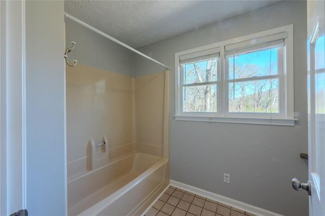 35 Blackfoot Trail SW, Cartersville, GA 30120