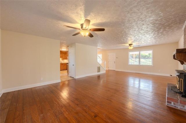 35 Blackfoot Trail SW, Cartersville, GA 30120