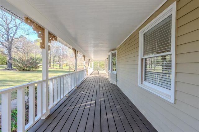 35 Blackfoot Trail SW, Cartersville, GA 30120