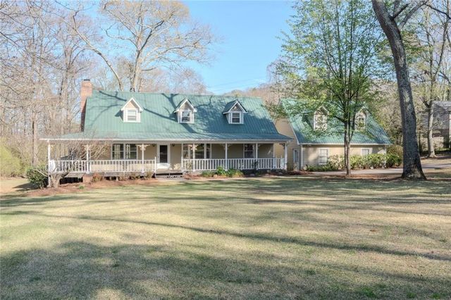 35 Blackfoot Trail SW, Cartersville, GA 30120