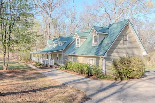 35 Blackfoot Trail SW, Cartersville, GA 30120