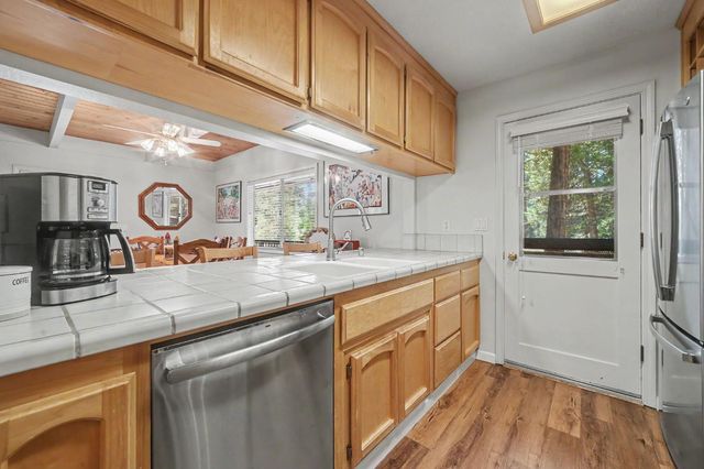 26515 Sugar Pine Dr, Pioneer, CA 95666
